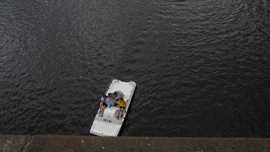 pedalo by Insan